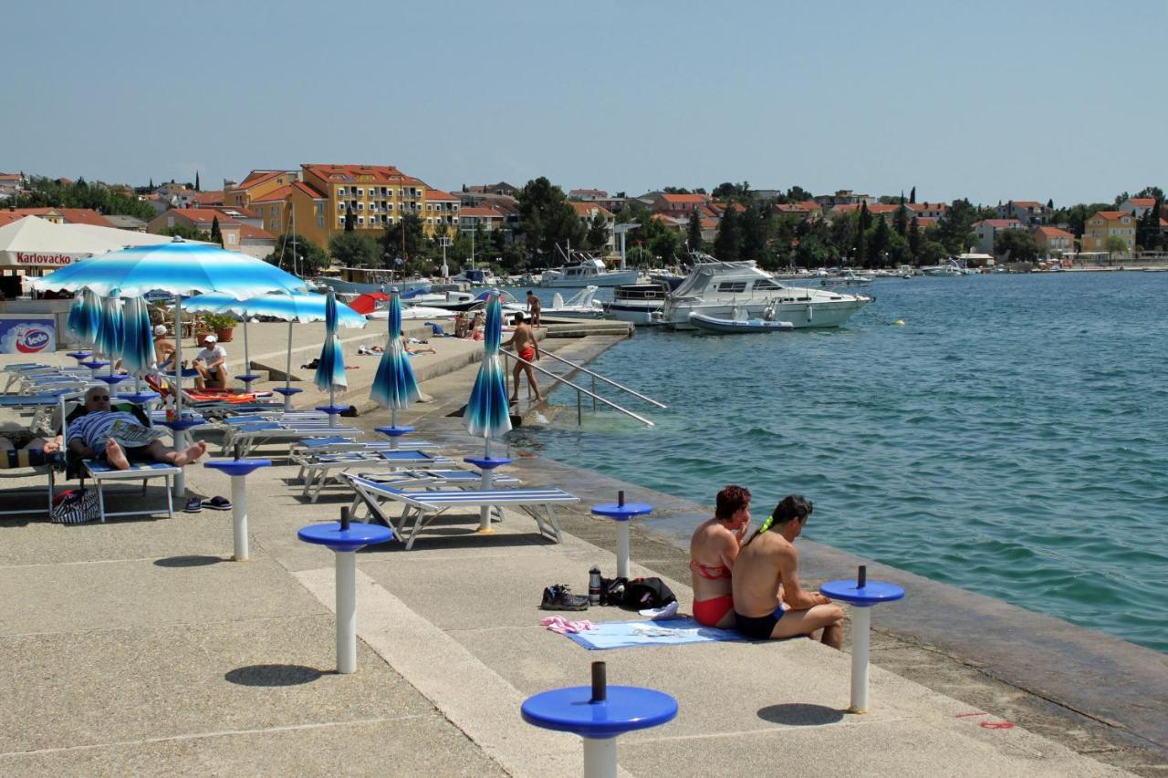Apartments With A Parking Space Selce, Crikvenica - 5531 Exteriör bild