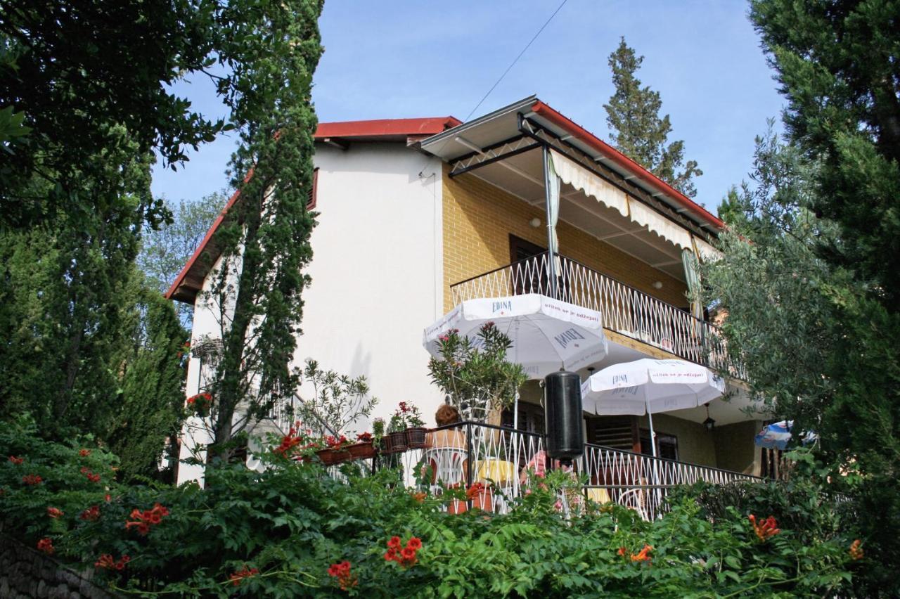 Apartments With A Parking Space Selce, Crikvenica - 5531 Exteriör bild