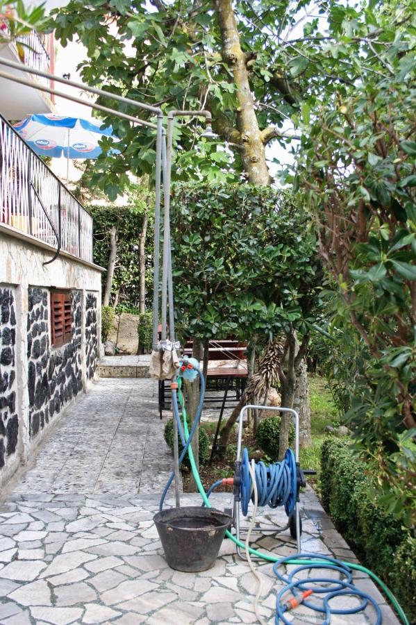 Apartments With A Parking Space Selce, Crikvenica - 5531 Exteriör bild