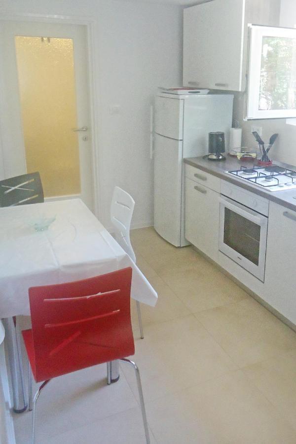 Apartments With A Parking Space Selce, Crikvenica - 5531 Exteriör bild